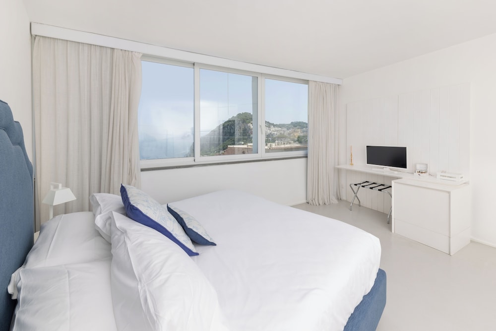 Superior, Double Bed, Sea View, Suite Time Capri Villa La Pergola 2/10