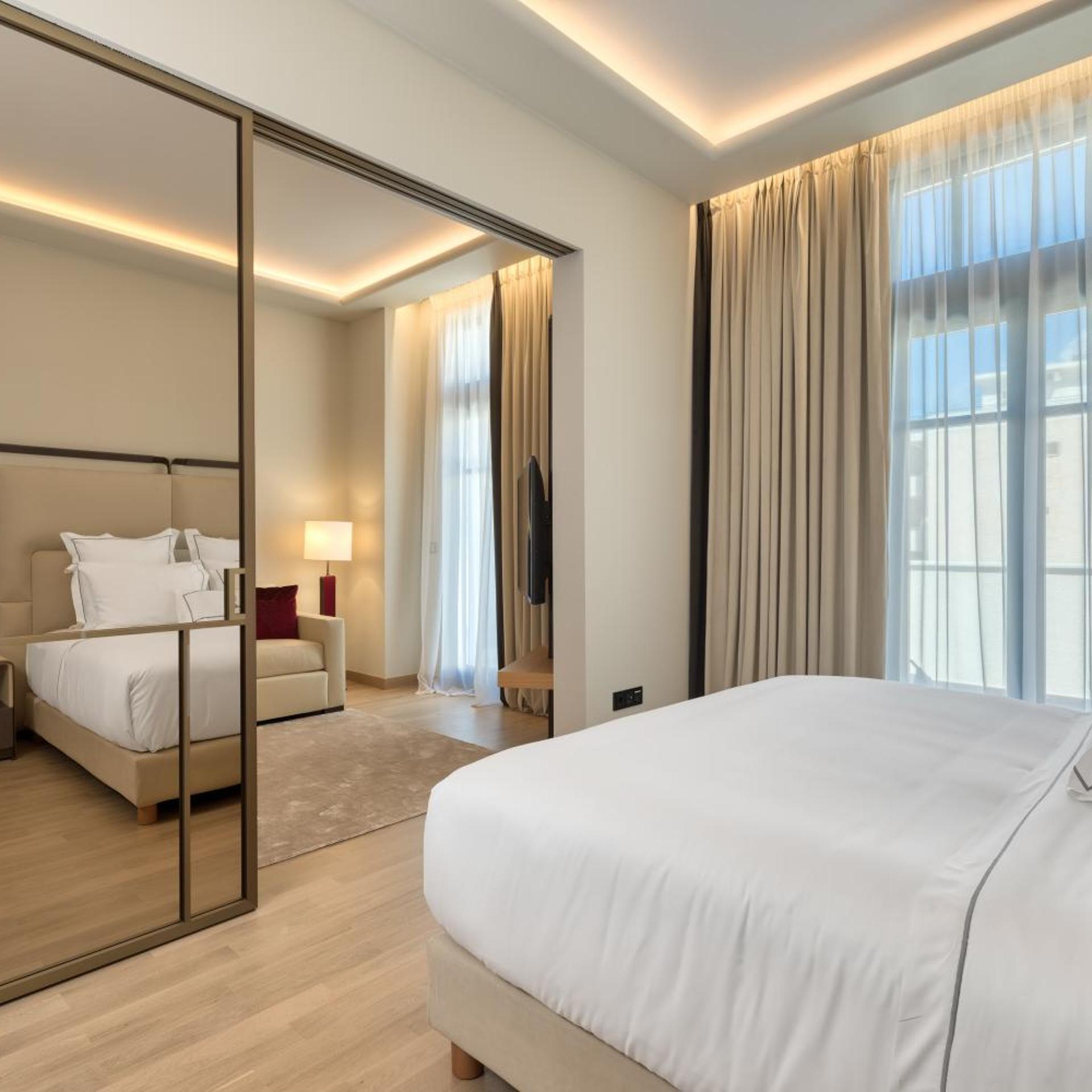 2 Bedrooms, Suite, City View