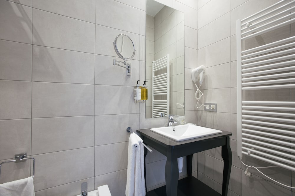 Legazpi Doce Rooms 44/50