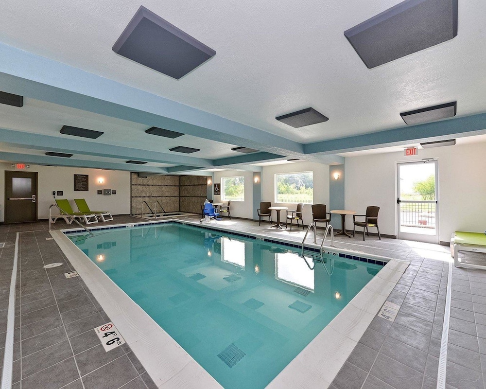 Comfort Inn & Suites Springfield I-55 2/37