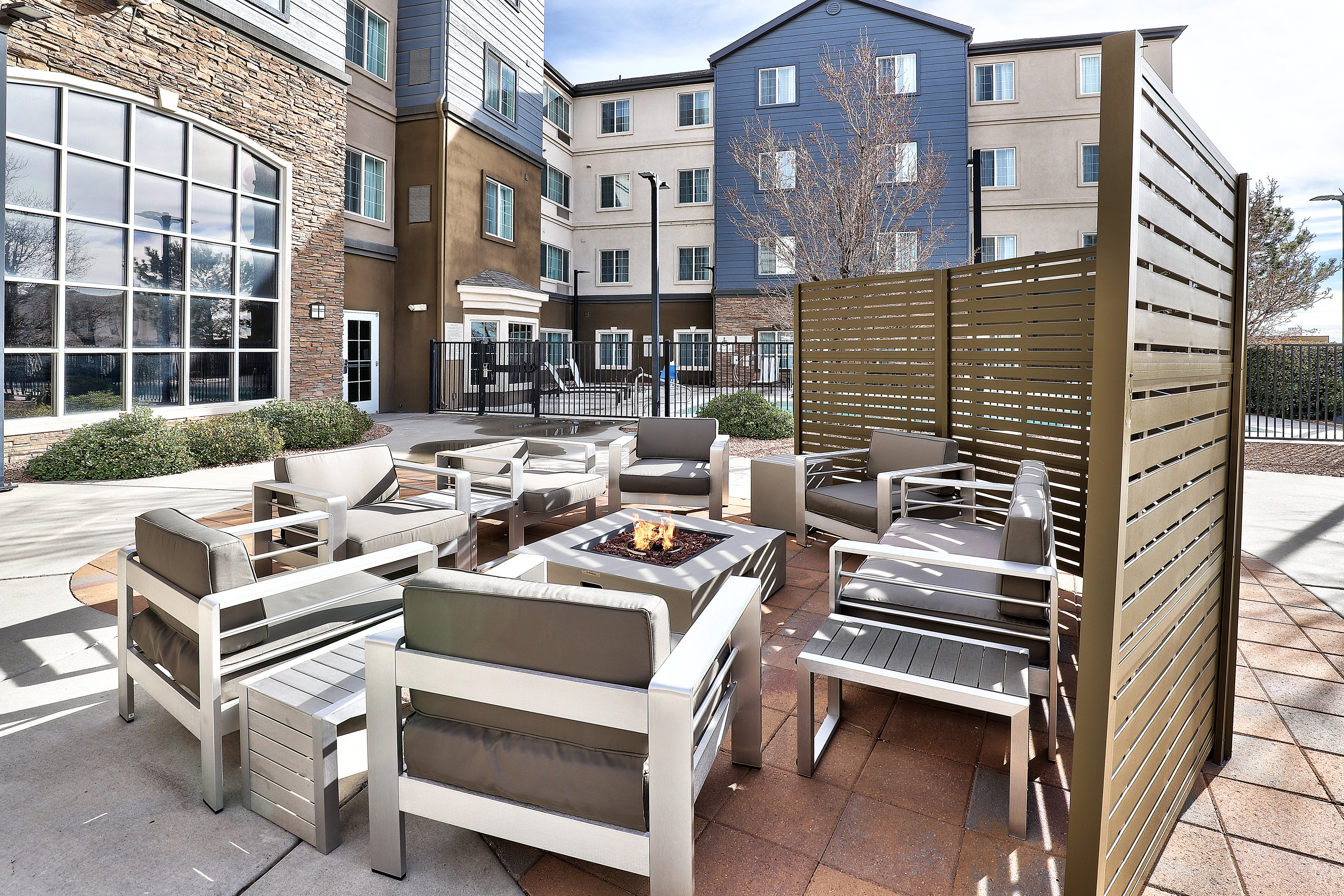 Staybridge Suites Albuquerque Airport 24/59