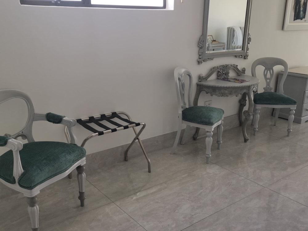 Misty Waves Boutique Hotel 58/79