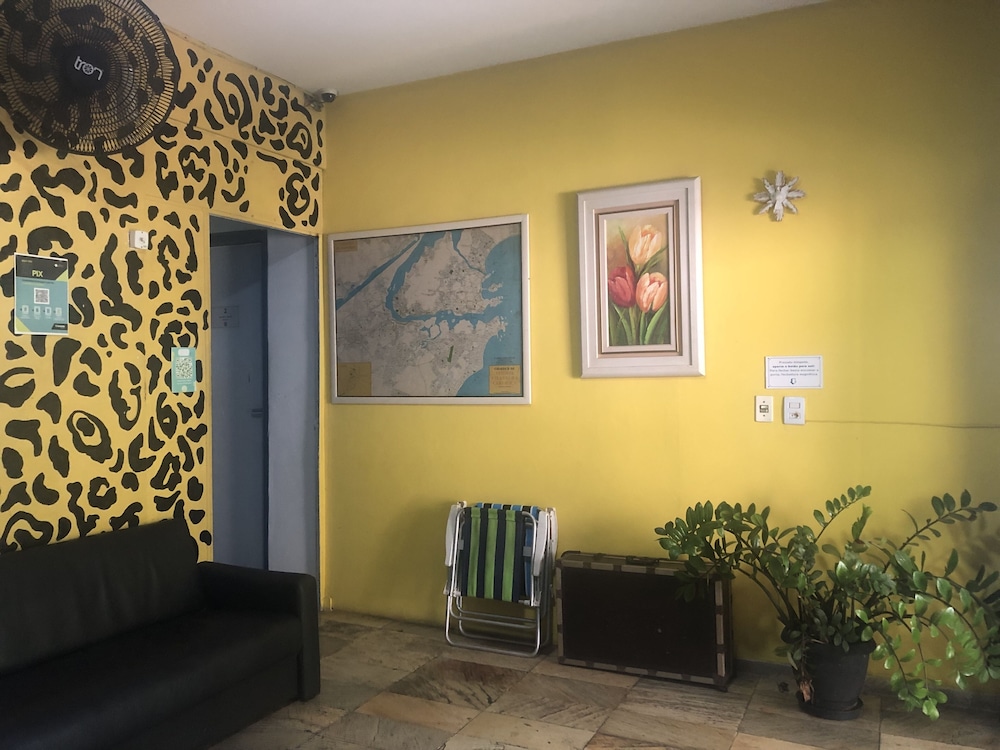 Onça Da Praia Hostel 35/50