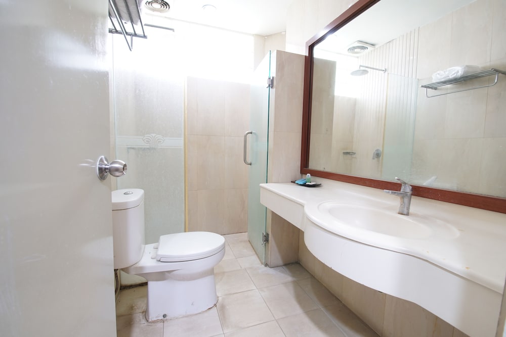 Hotel New Puri Garden Bandara Semarang 39/44