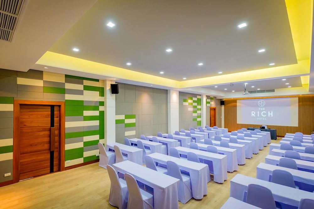 The Rich Hotel Korat 23/65