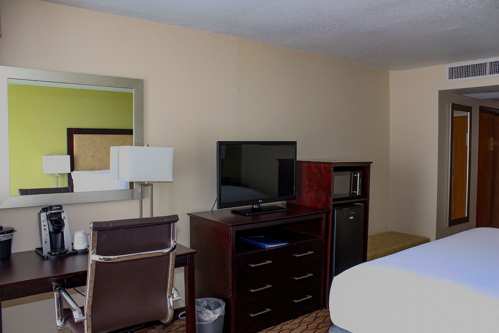 Holiday Inn Corpus Christi Downtown Marina 46/57