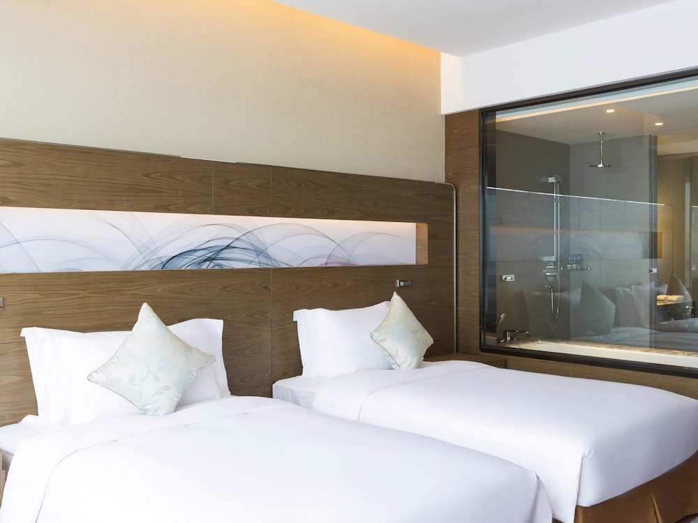 Novotel Rizhao Suning 15/73