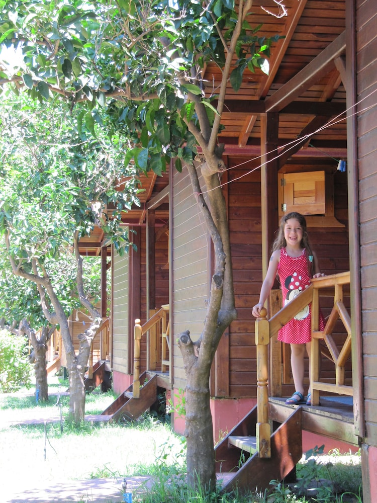 Baris Pension & Bungalows 6/50