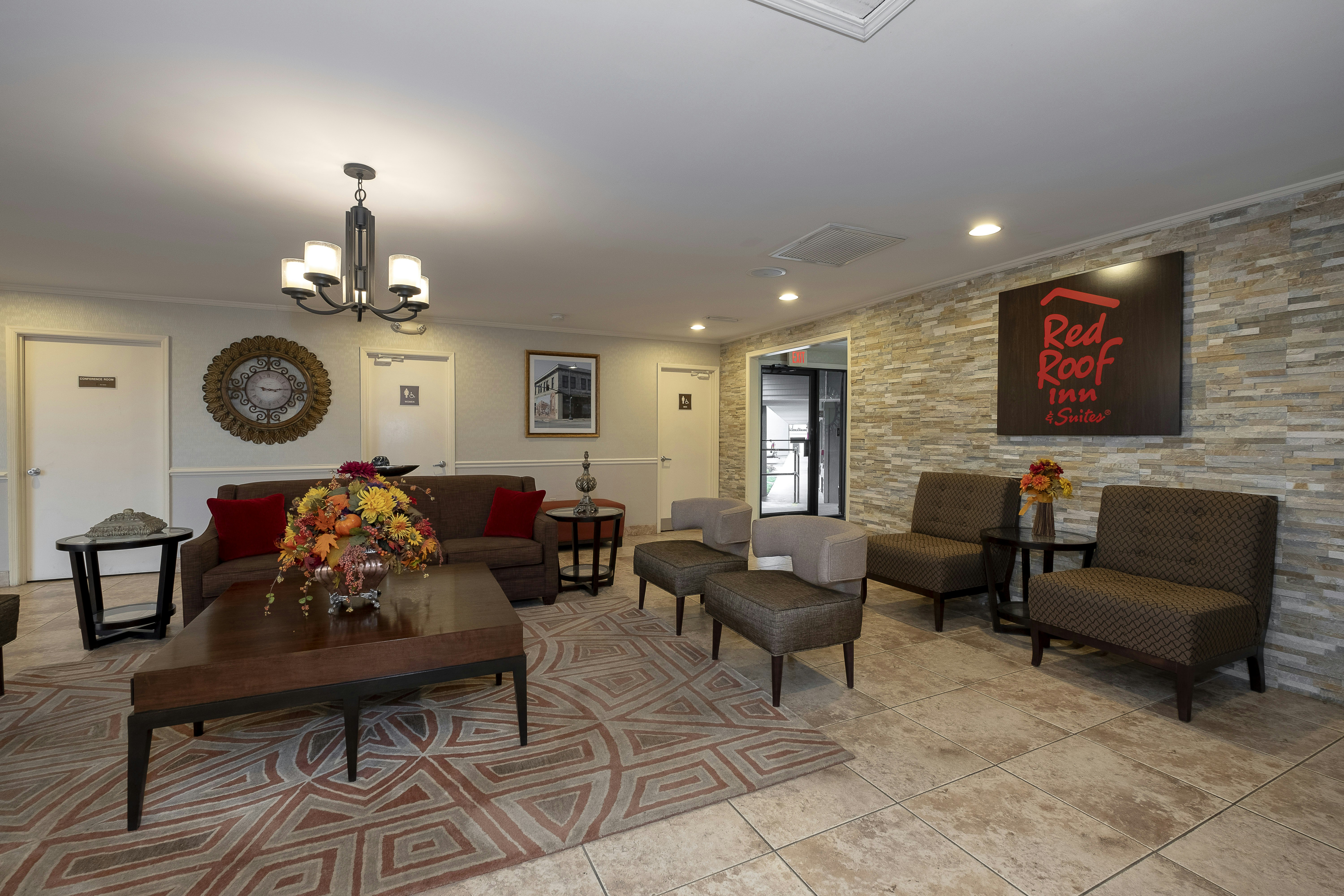 Red Roof Inn & Suites Dothan 26/40