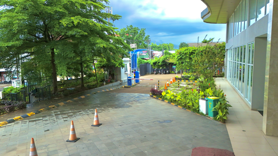 Escotel Amazana Serpong 11/11