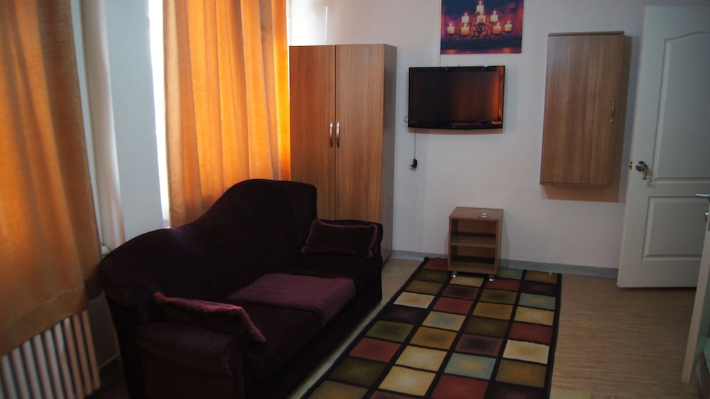 Yeni Caglayan Otel 8/17
