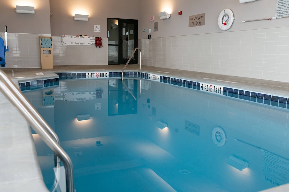Courtyard by Marriott Elkhart 1/37