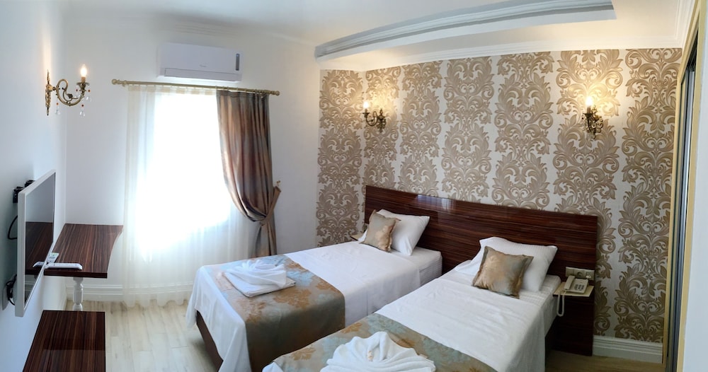Olivias Group Hotel 7/42