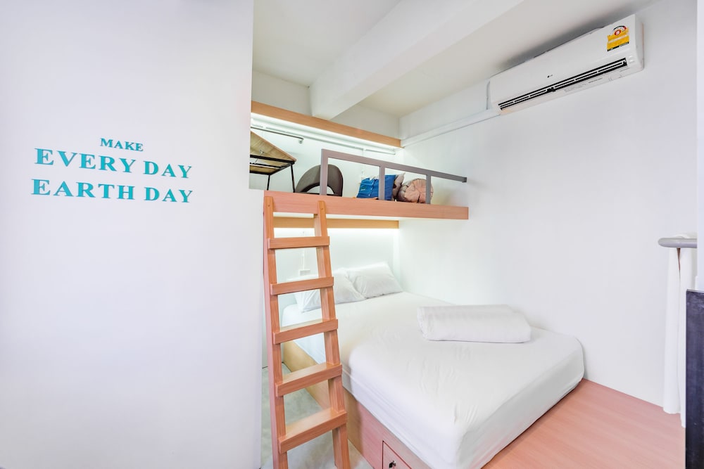 Eco Hostel Phuket 27/60