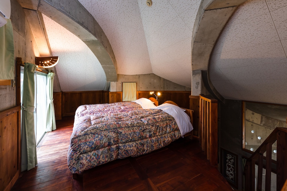 Buzz Resort (ex. Designers Resort Nakadoma Inn) 8/67