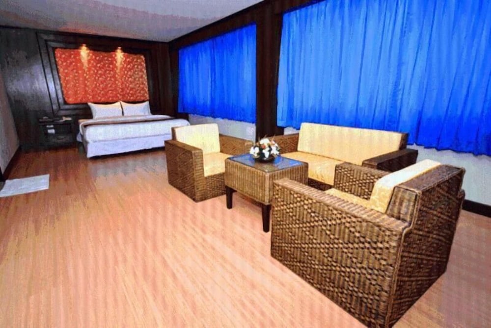 Piyaporn Pavilion Hotel 18/25