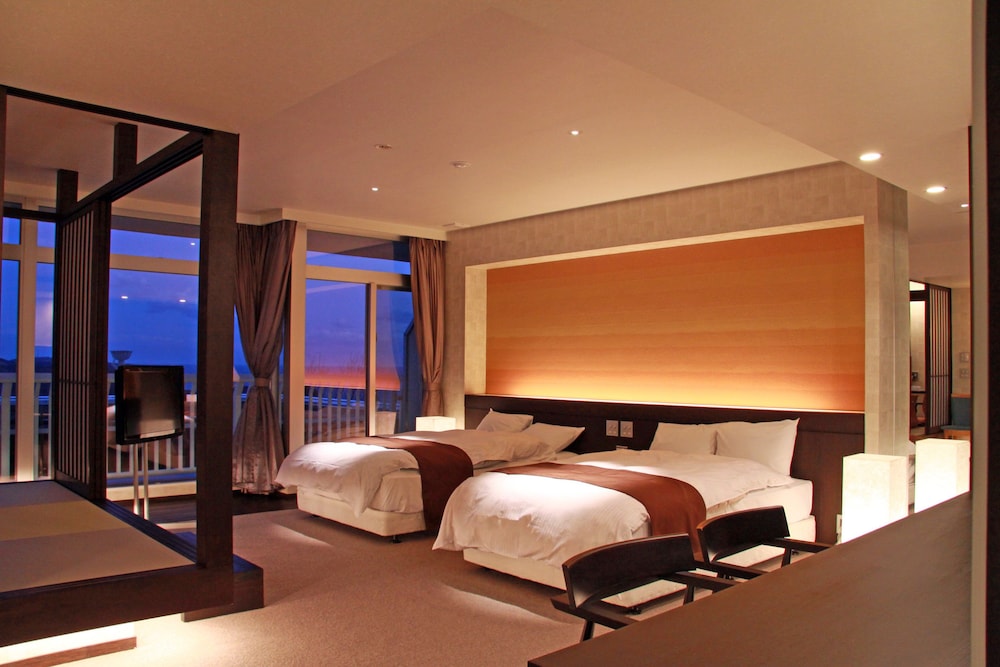 HOTEL BELLEVEDERE 5/46