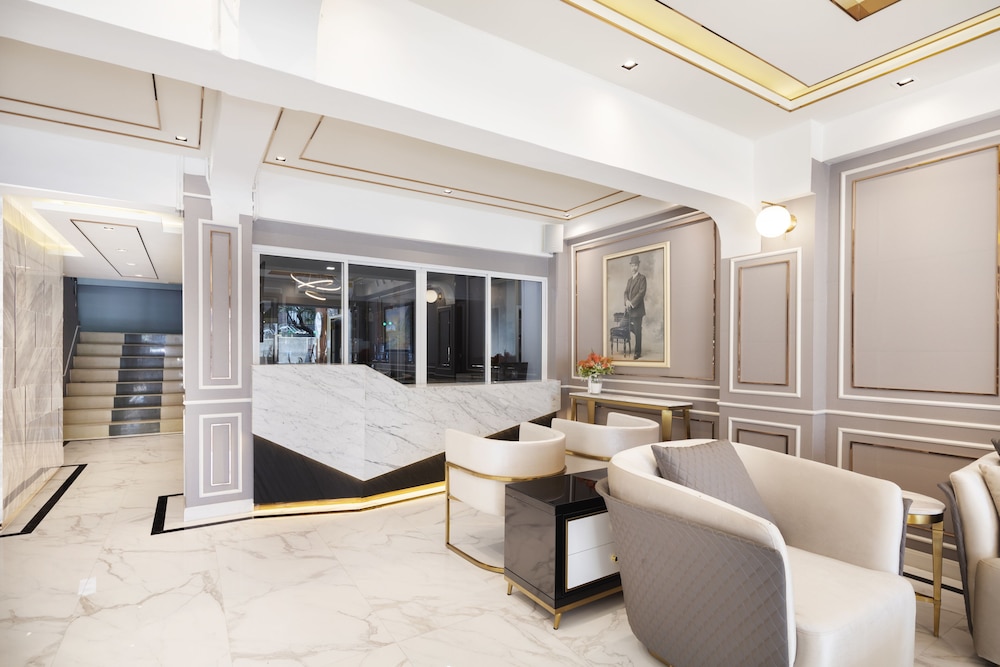Penyos Residence 62/73