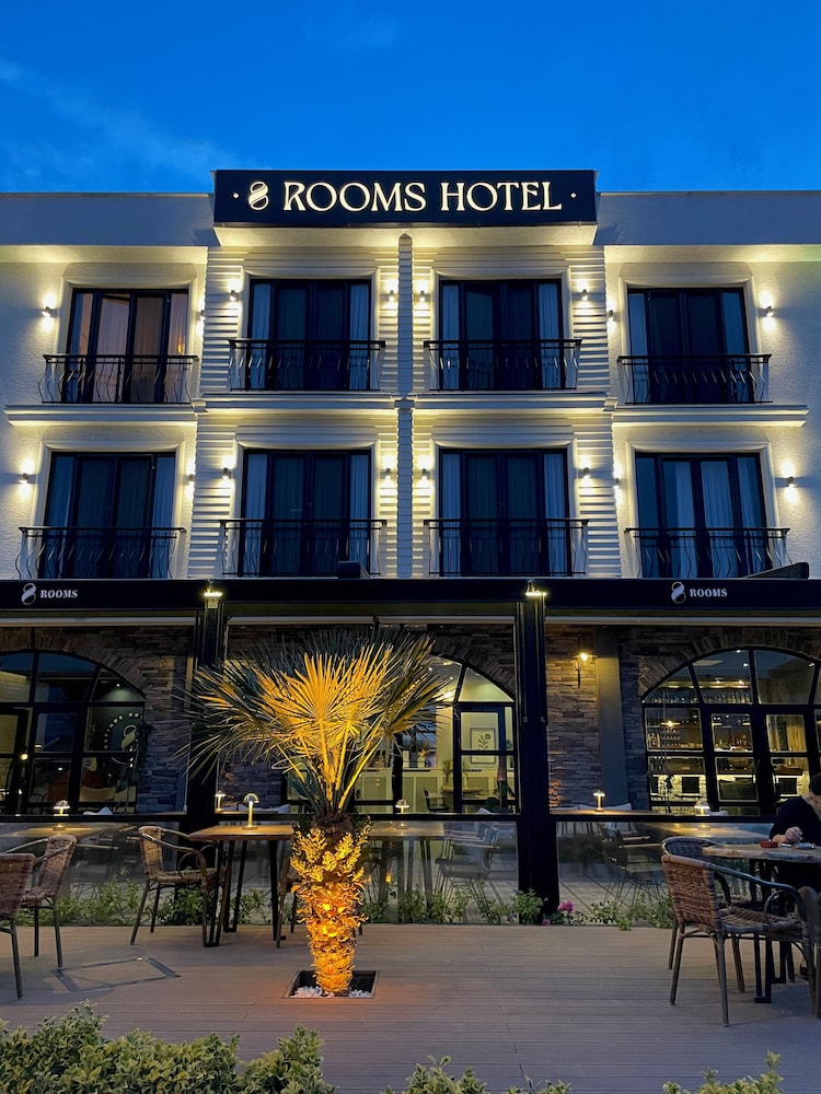 8 Rooms Boutique Hotel 2/50