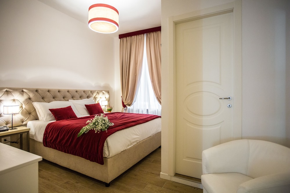 Chic Town Luxury Rooms 5/69