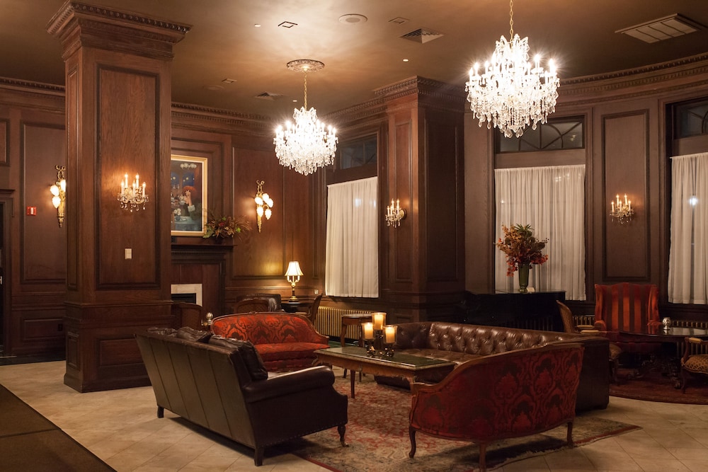 Landmark Inn 43/58
