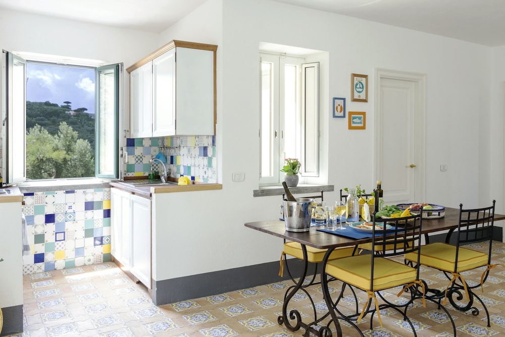 Relais Regina Giovanna 66/77