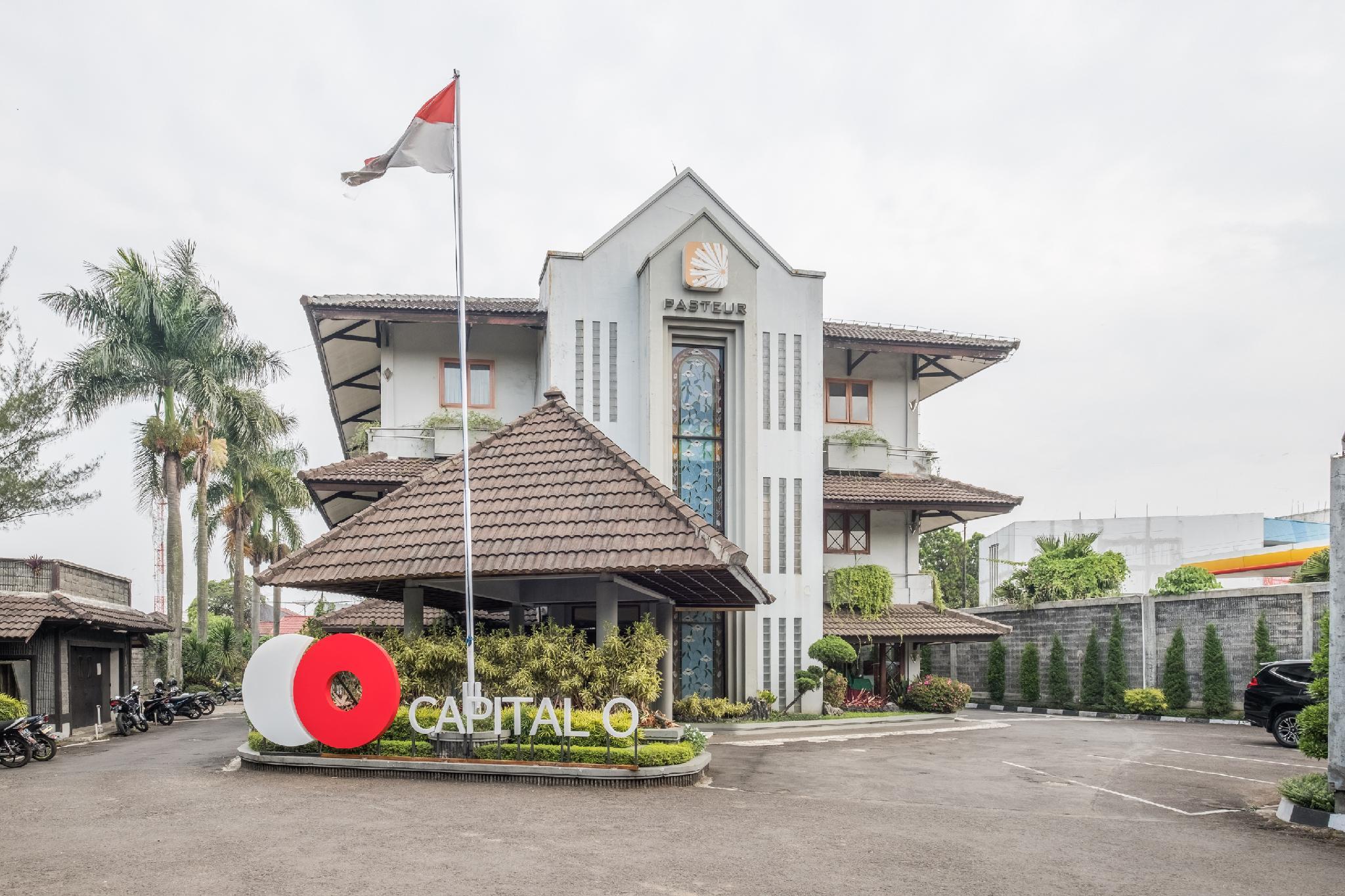 Capital O 874 Hotel Nyland Pasteur 24/30