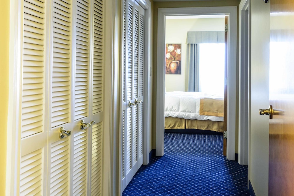 Asbury Inn and Suites 9/66