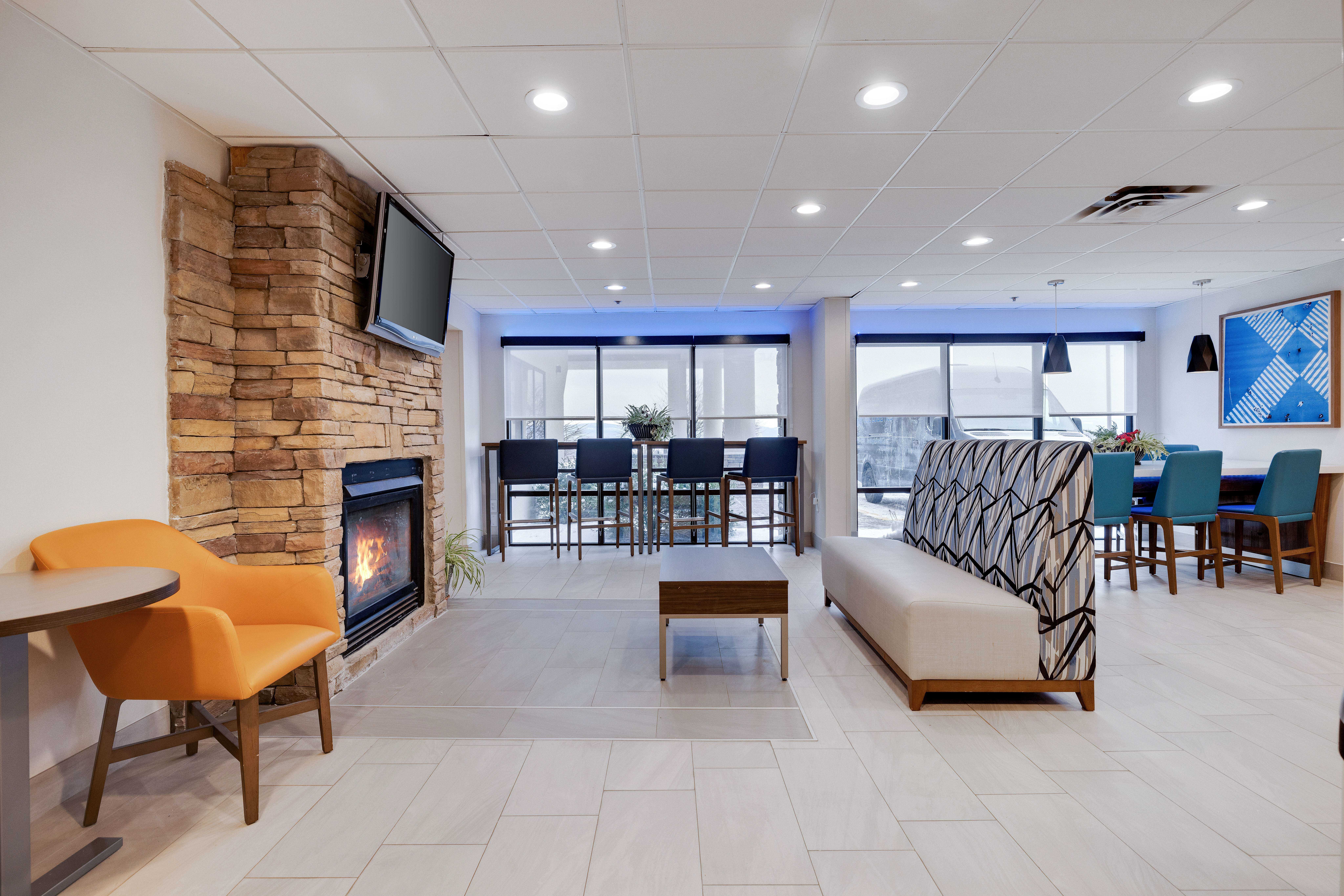 Holiday Inn Express Wilkes Barre East 43/57