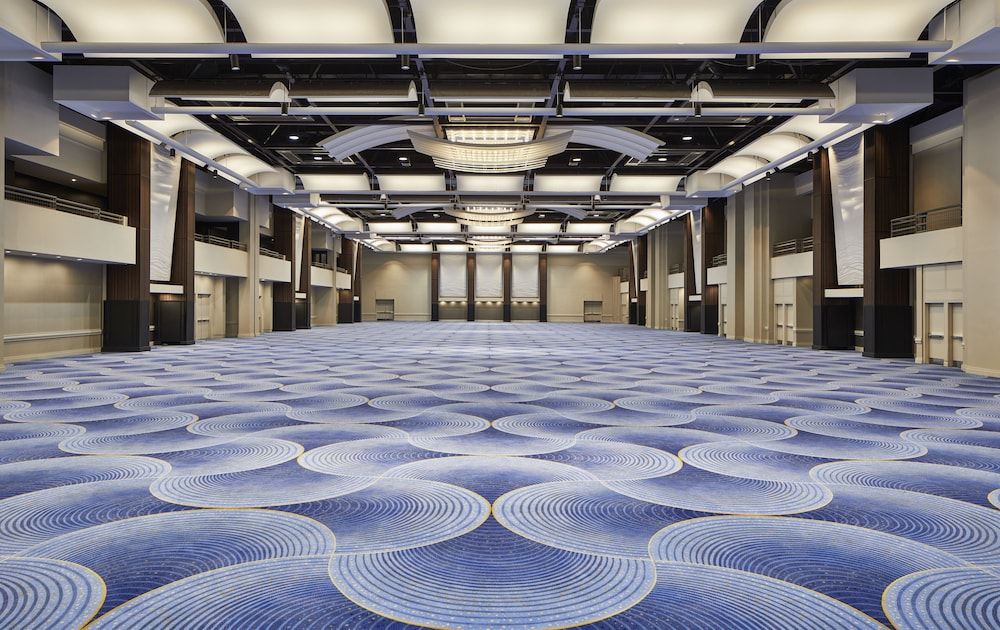 Hyatt Regency Atlanta 69/71