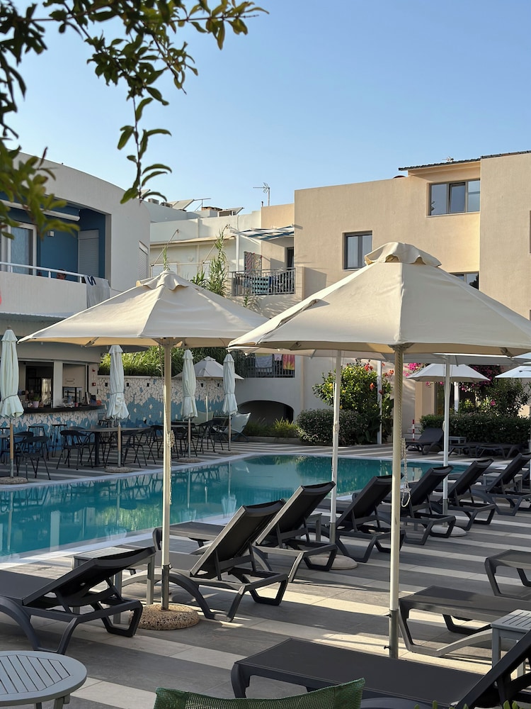 Evdokia Suites 31/58