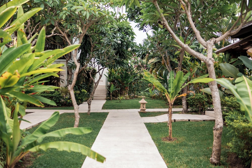 Living Asia Resort Spa Lombok 68/72