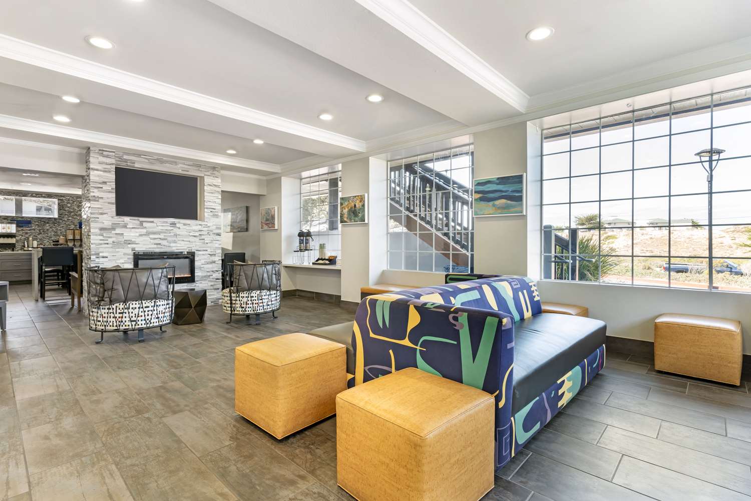Best Western Marina State Beach 17/28