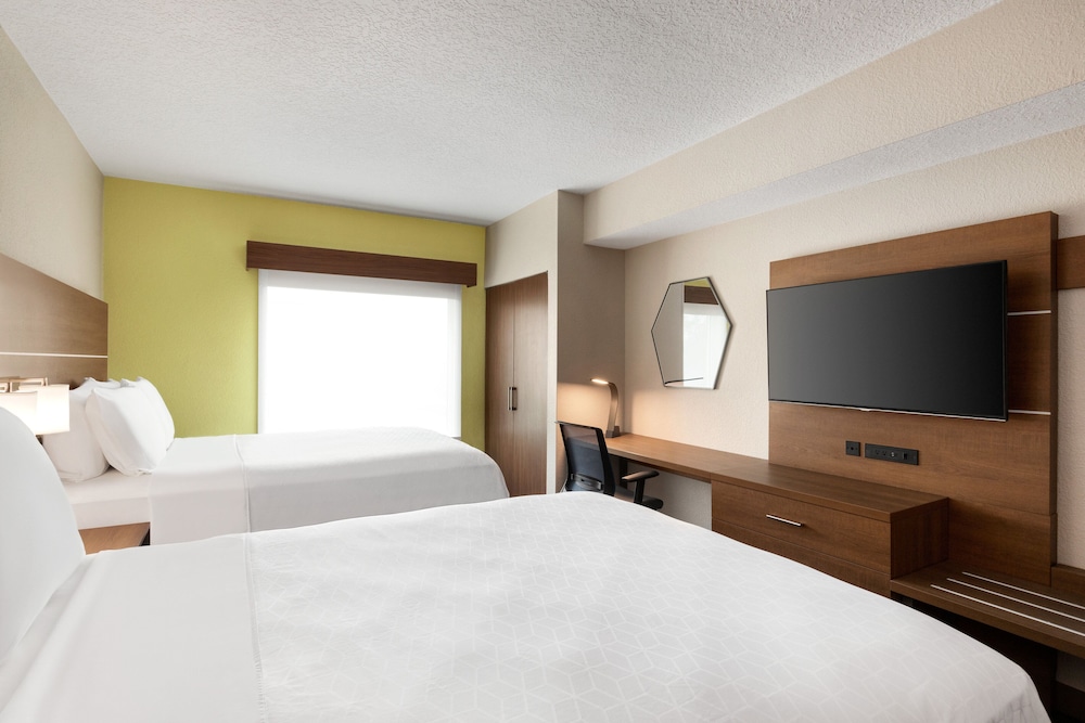 Holiday Inn Express & Suites Pembroke Pines-Sheridan St 14/54