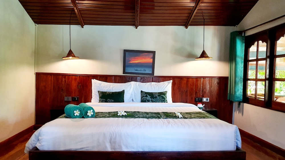 Koh Jum Ocean Beach Resort 16/50
