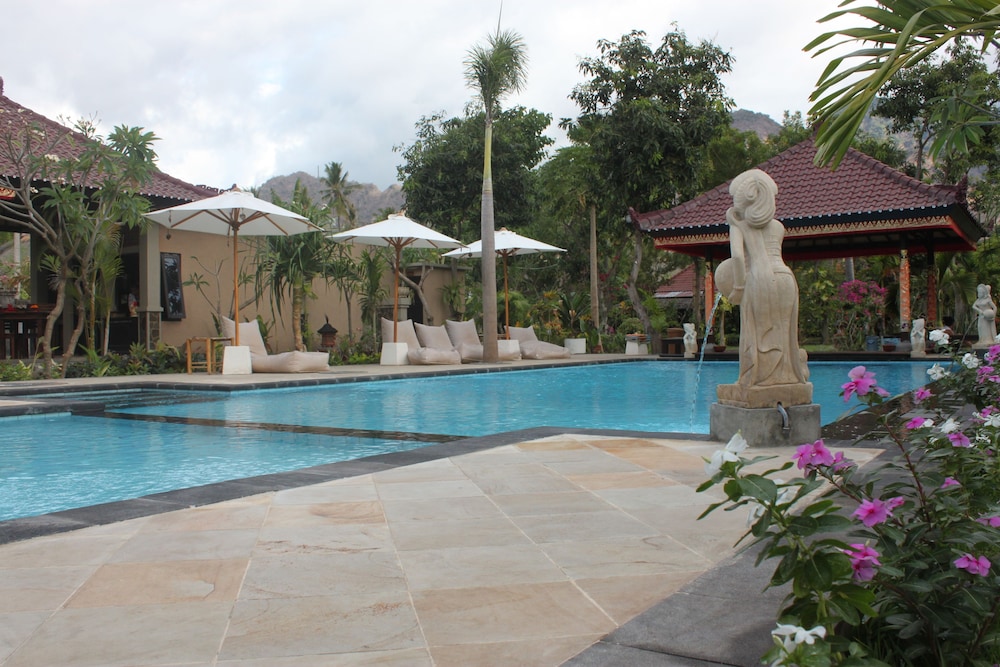 Tirta Sari Bungalows 63/66