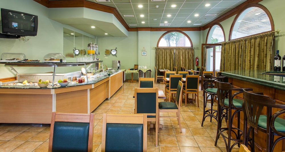 Paradise Inn 40/50