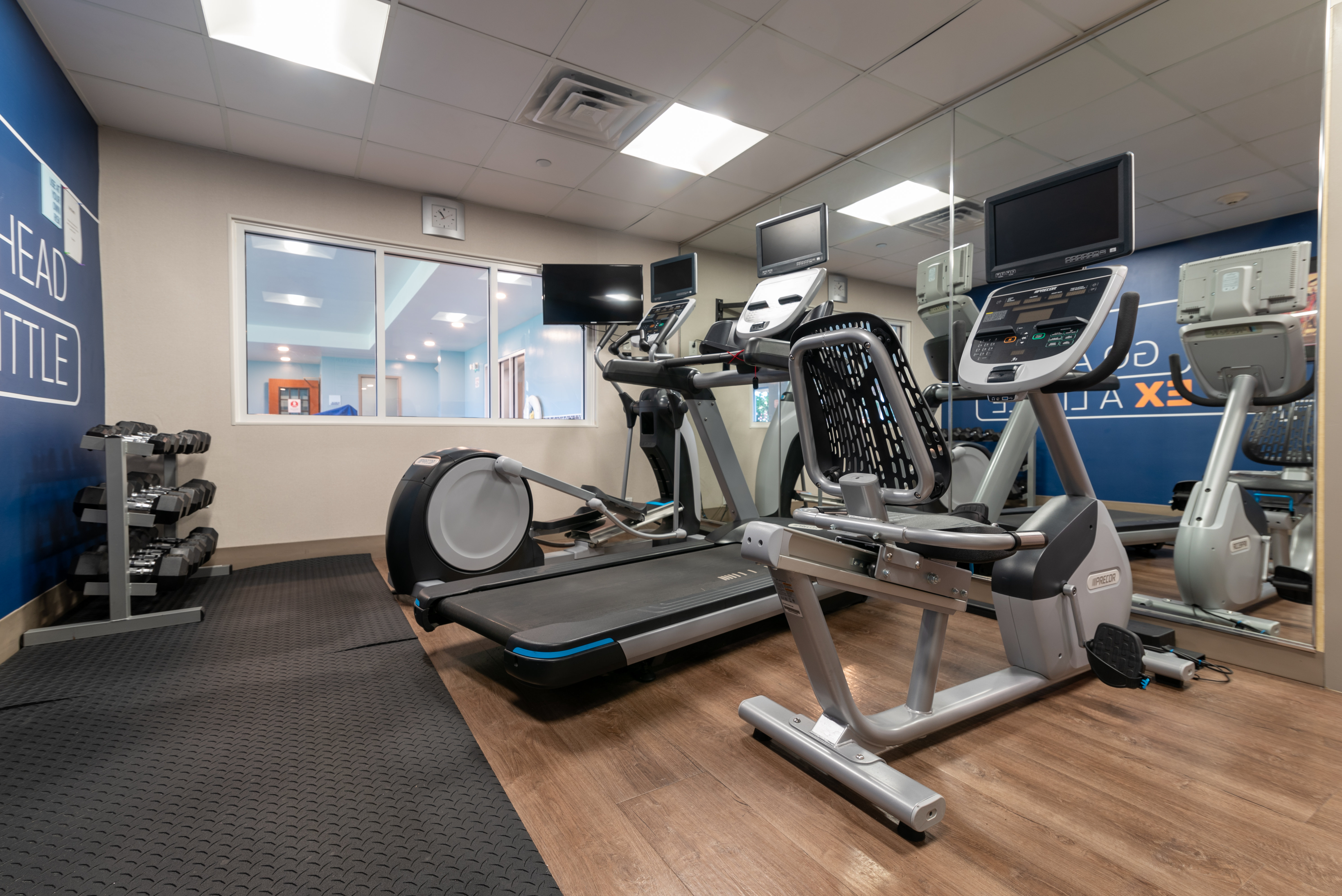Holiday Inn Express Hotel Suites Hampton South Seabrook 44/78