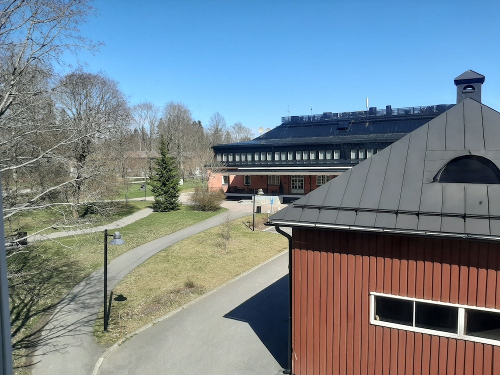 Hämeenkylä Manor 4/50
