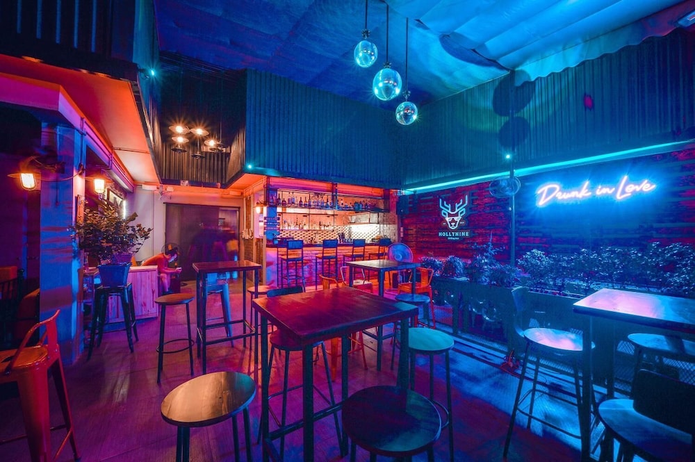 Soft Pillow Hostel - Adults Only 44/45