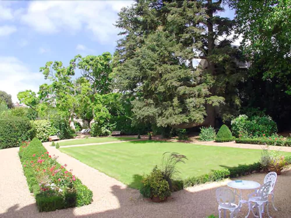 Le Clos D Apos Amboise 41/50