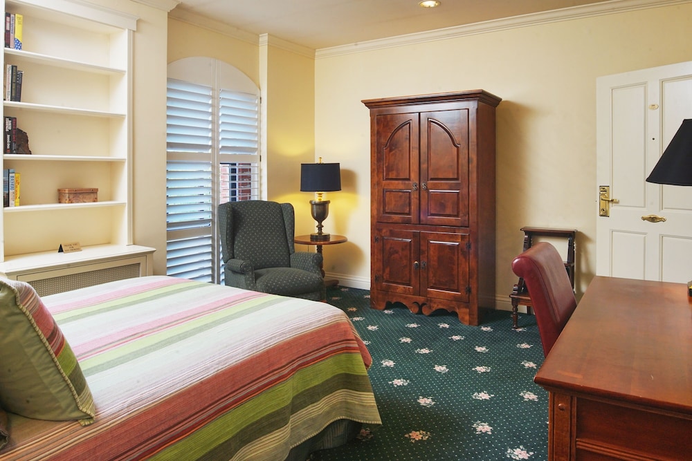 Hotel Mac 20/70