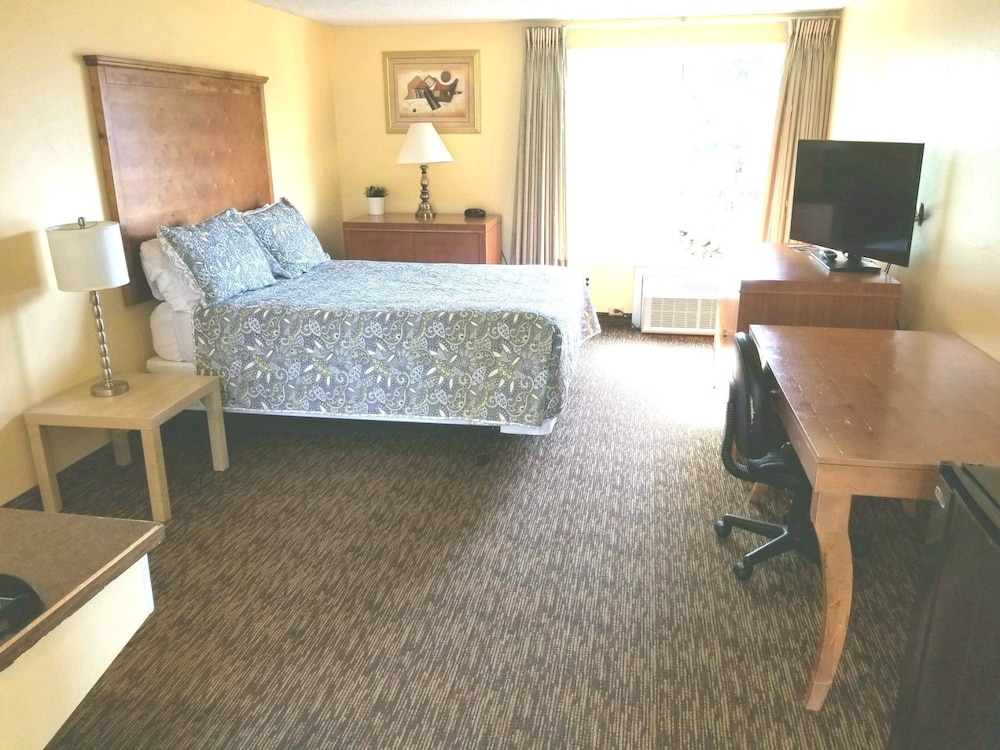 Columbia Gorge Inn 37/57