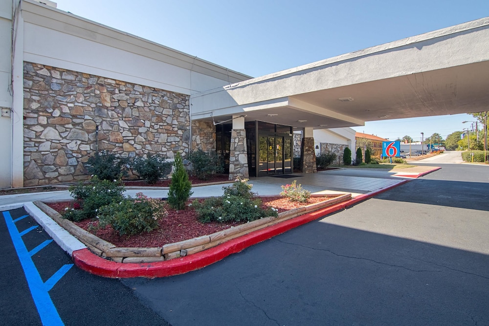 Motel6 Decatur, GA 48/55