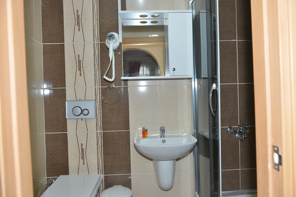 Teras Hotel 32/35