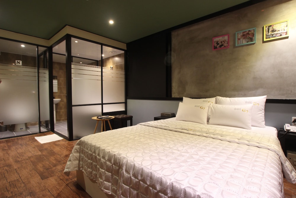 STANDARD, DOUBLE BED