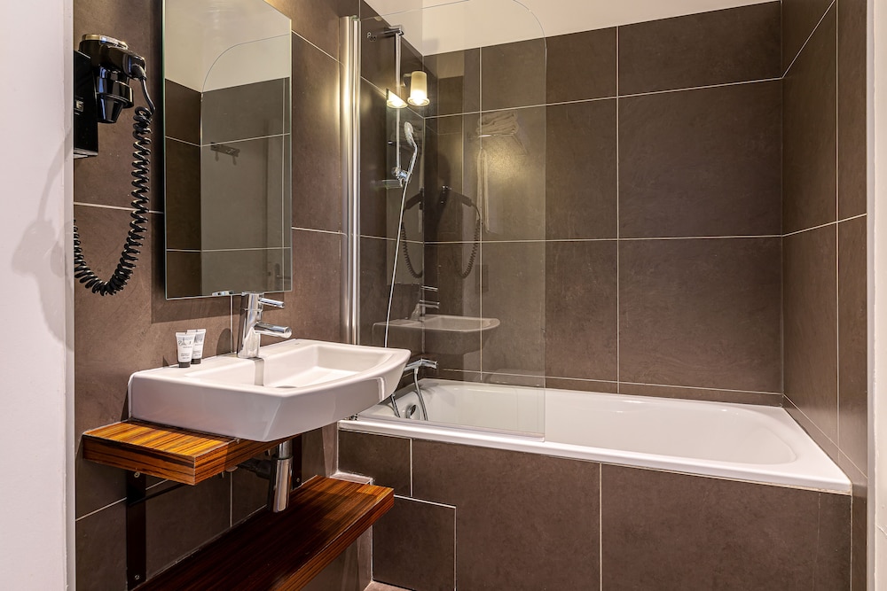Le 20 Prieure Hotel 54/57