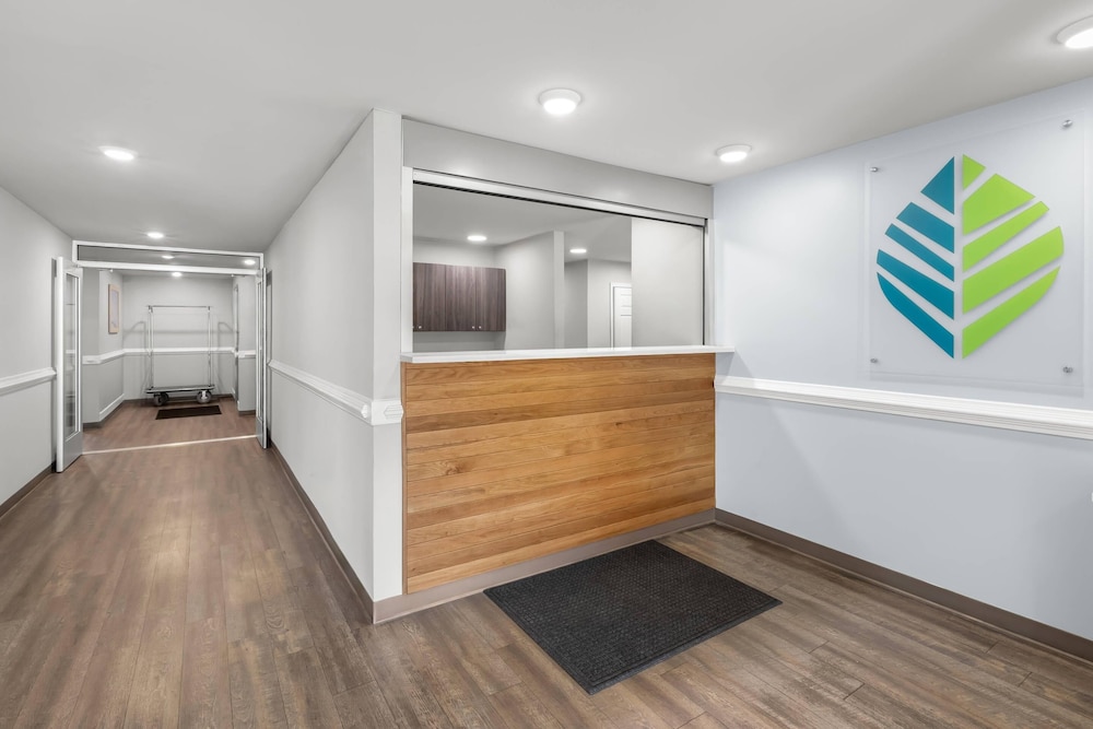 WoodSpring Suites Atlanta Airport 9/56