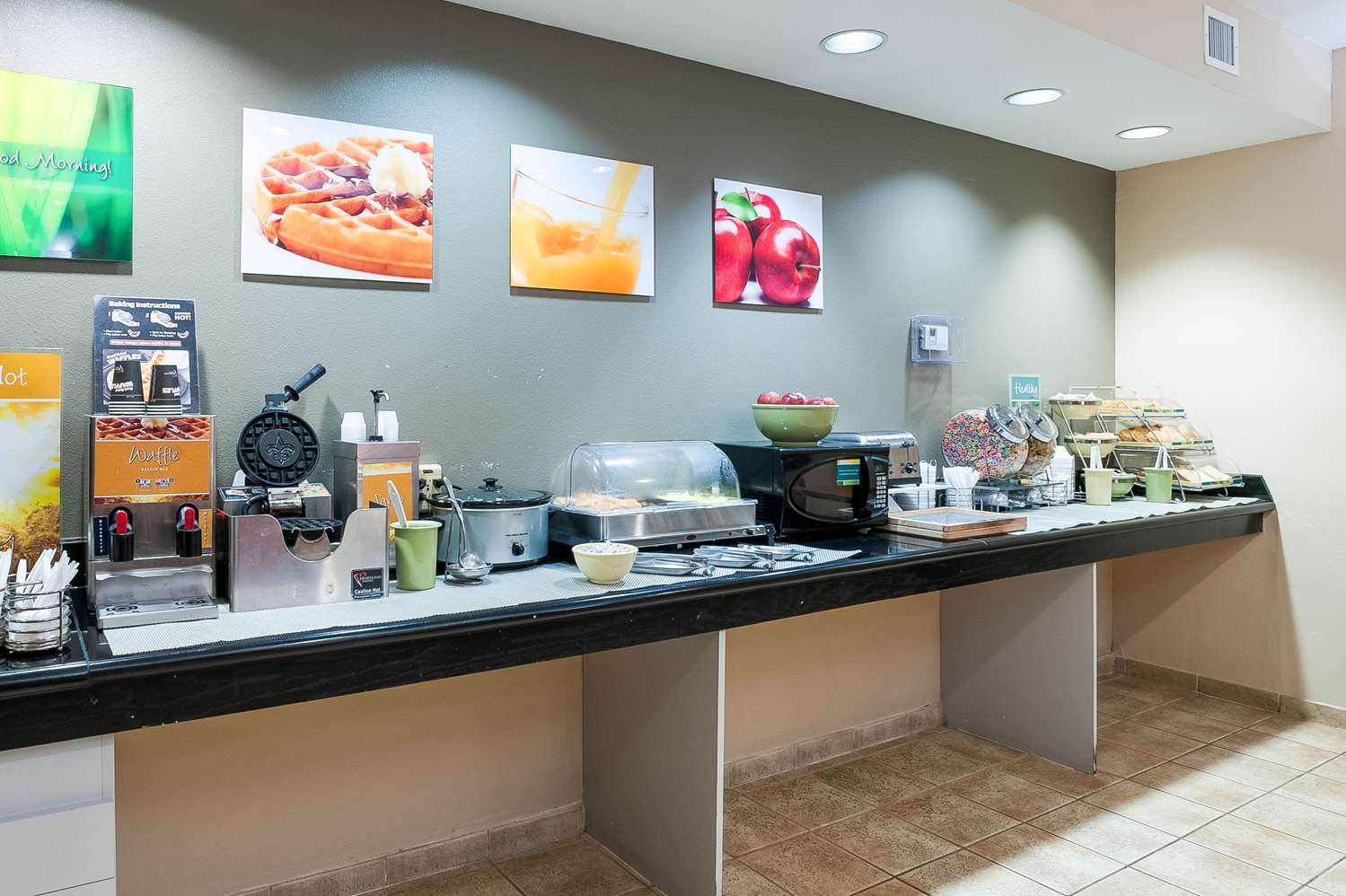 Quality Inn & Suites Lake Charles South 14/18