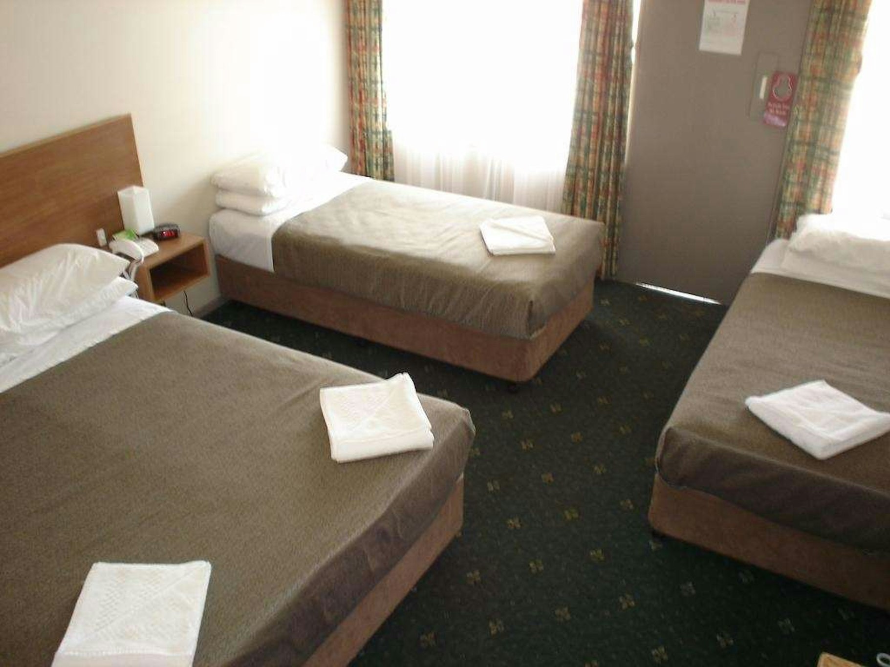 Argosy Motor Inn 27/42